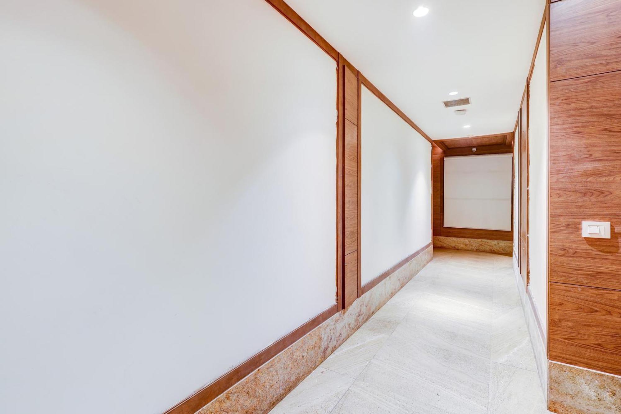 Super Townhouse Chhatarpur Near Metro Park New Delhi Exterior photo
